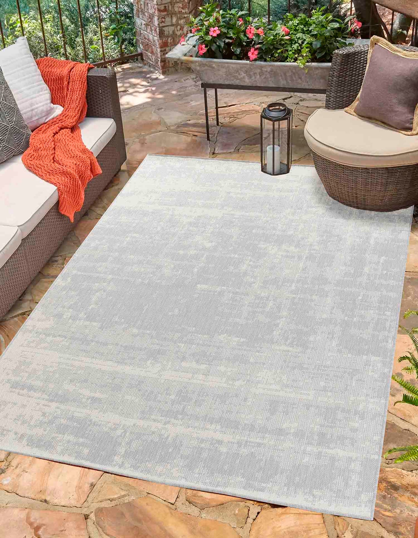 Sky Abstract Outdoor Rug - Silver