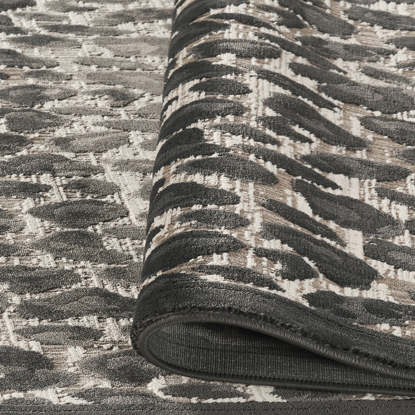 Mayfair Savanna metallic rug, styled view 4