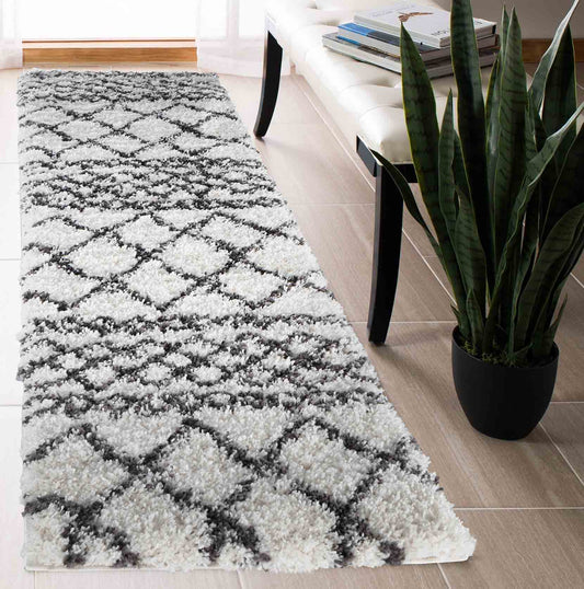 Marrakesh Mixed Diamond Shaggy Rug - Dark Cream