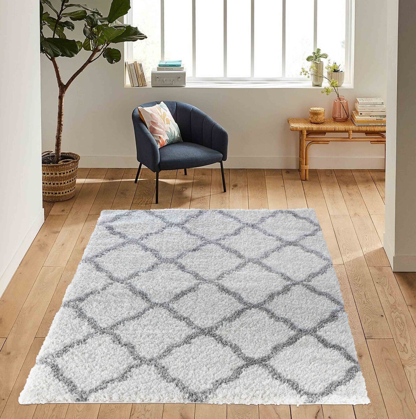 Marrakesh Bold Trellis Shaggy Rug - Light Cream