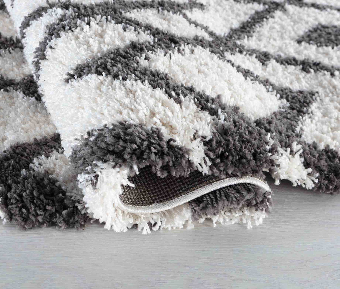 Marrakesh Distorted Checkered Shaggy Rug - Dark Cream