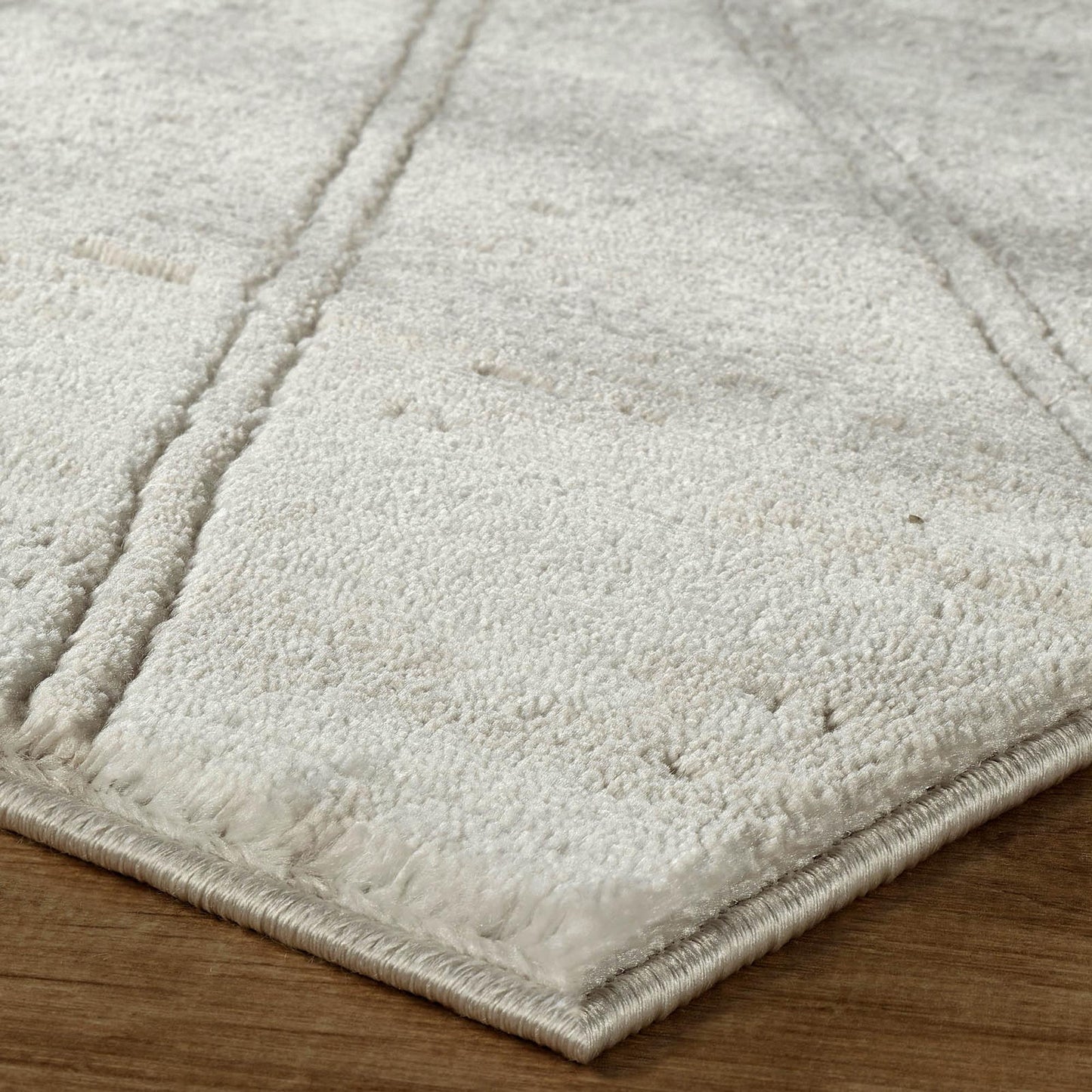 Novu Metallic Abstract Rug - Mirage Beige