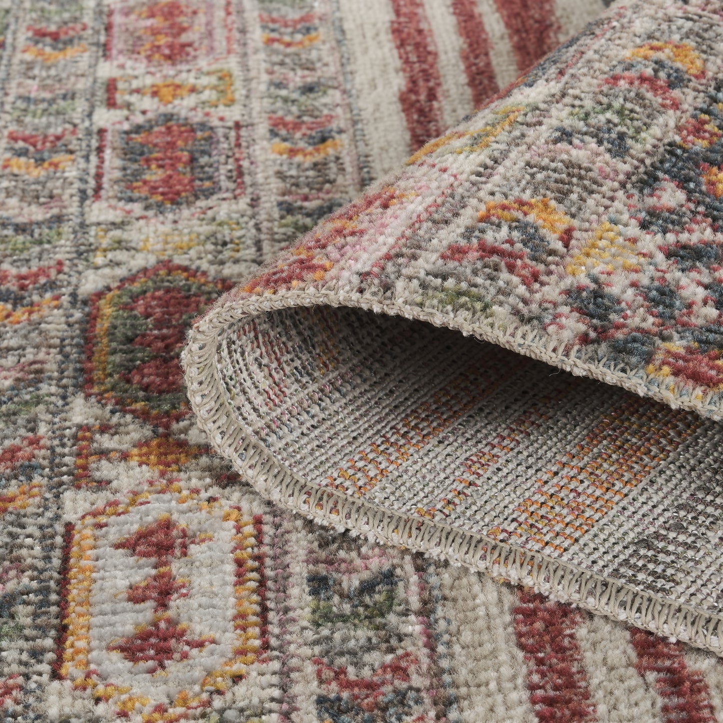 Multicolour Aress Heritage modern rug, close-up pile detail