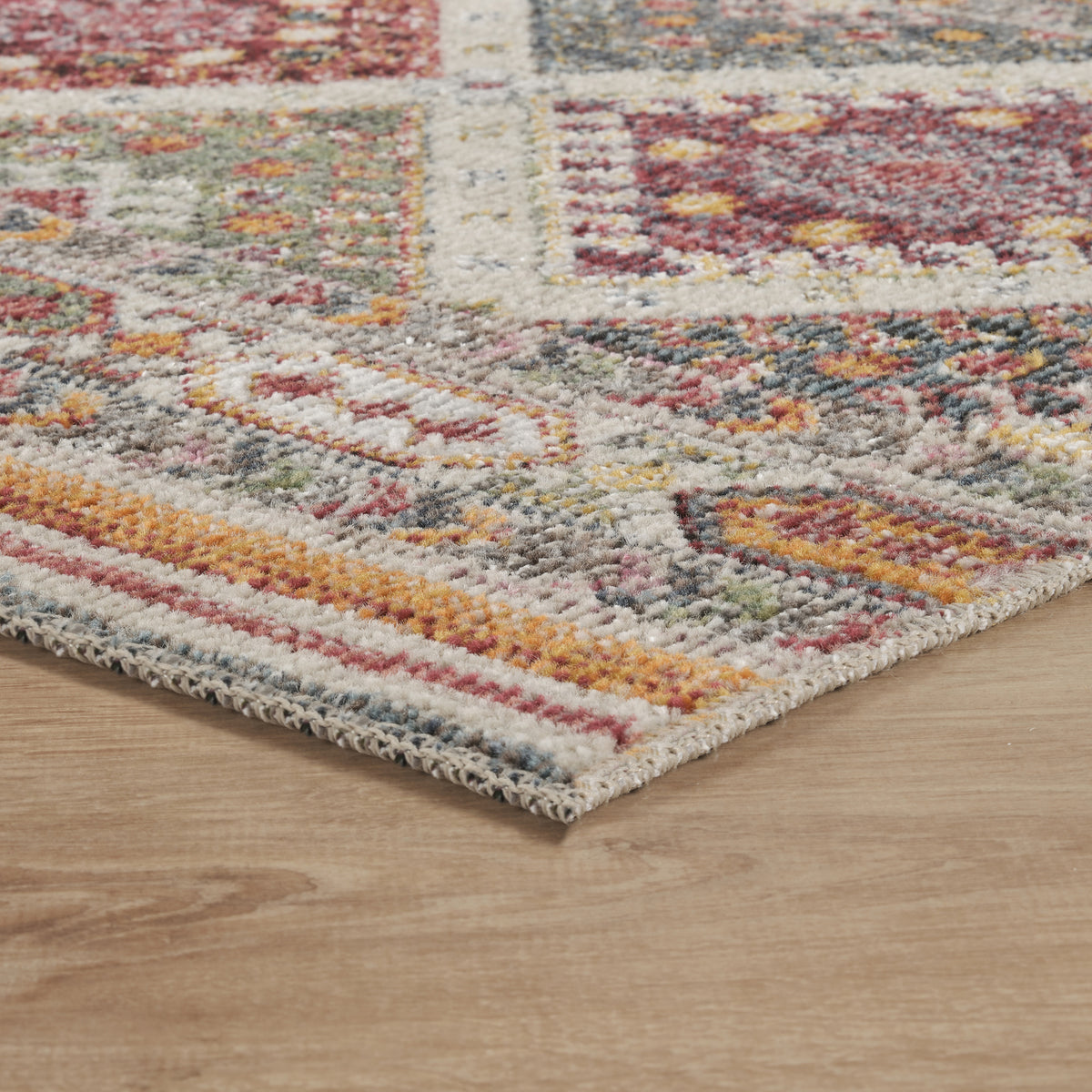 Multicolour Aress Heritage modern rug, side profile
