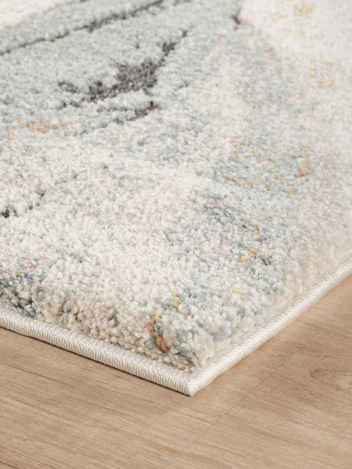 Essence Aura textured abstract rug, close-up pile detail 2