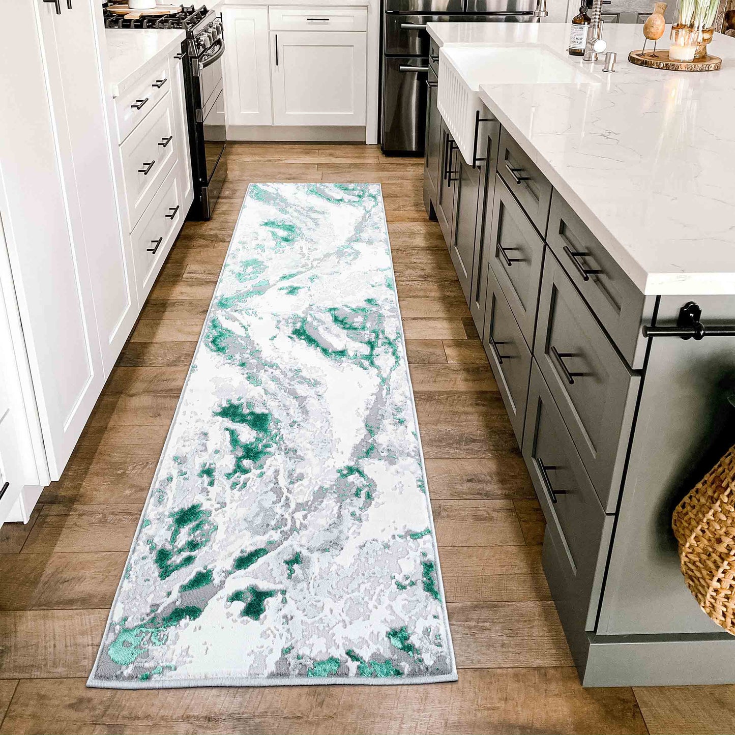 Emperor Metallic Abstract Rug - Picasso Silver
