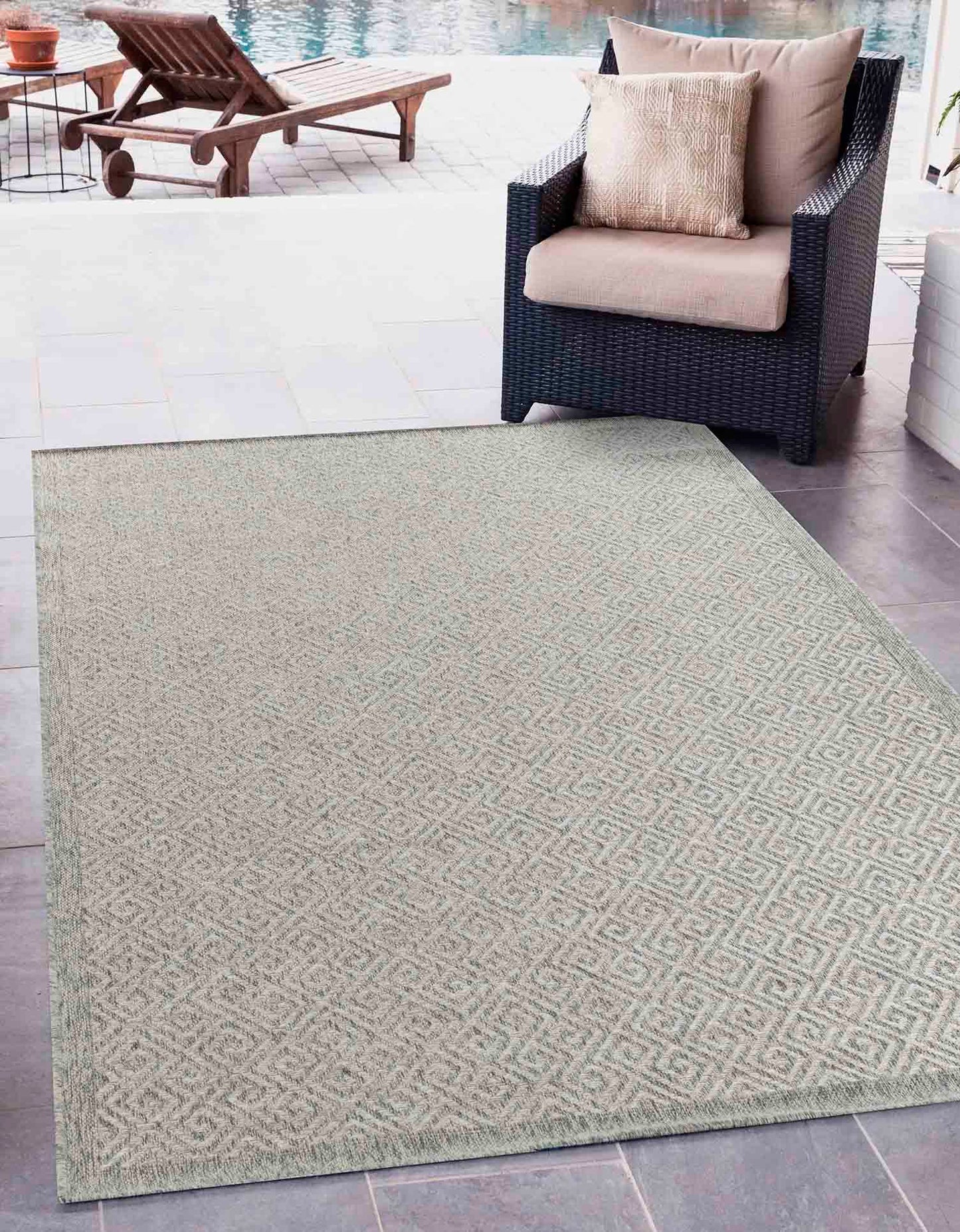 Harper Greek Key Outdoor Rug - Silver
