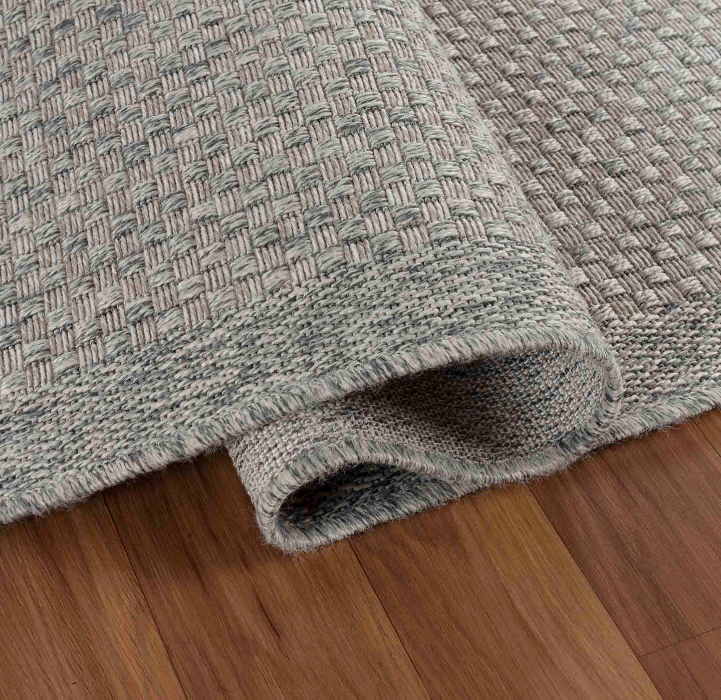 Harper Checkered Outdoor Rug - Silver