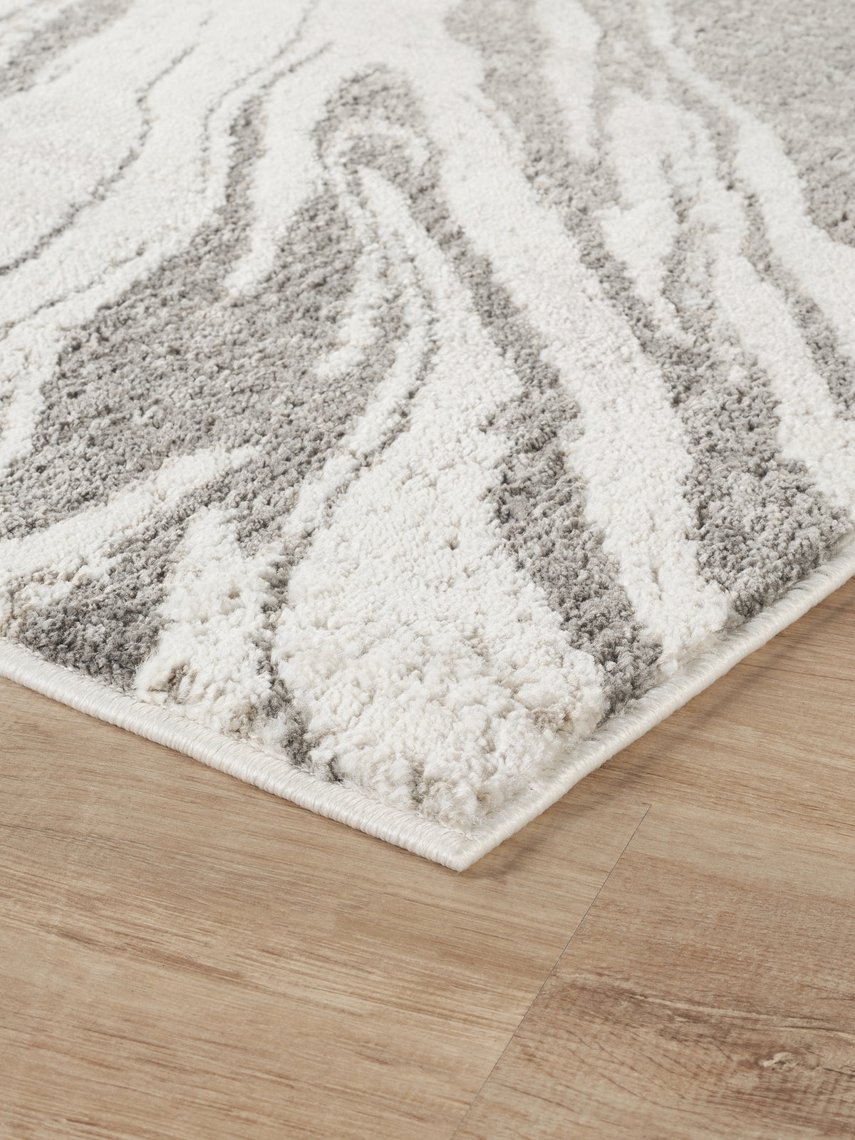 Mabel Abstract patterned rug, close-up pile detail 2