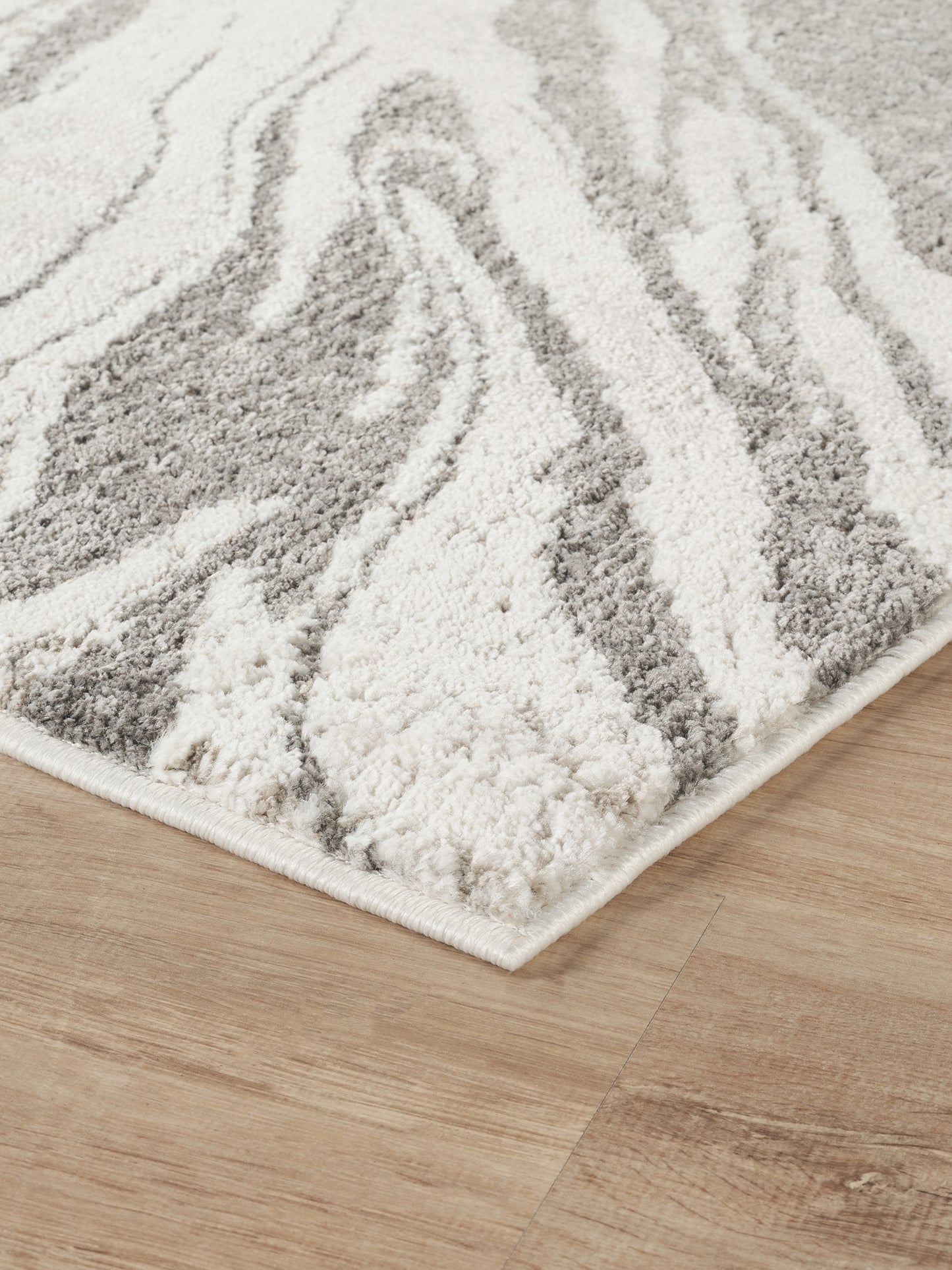 Mabel Abstract patterned rug, close-up pile detail 2