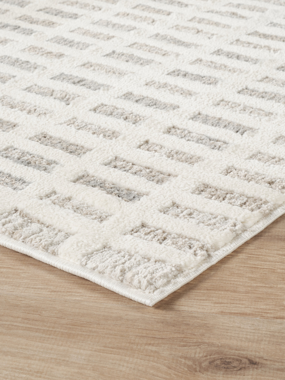 Mabel Grid patterned rug, close-up pile detail 2