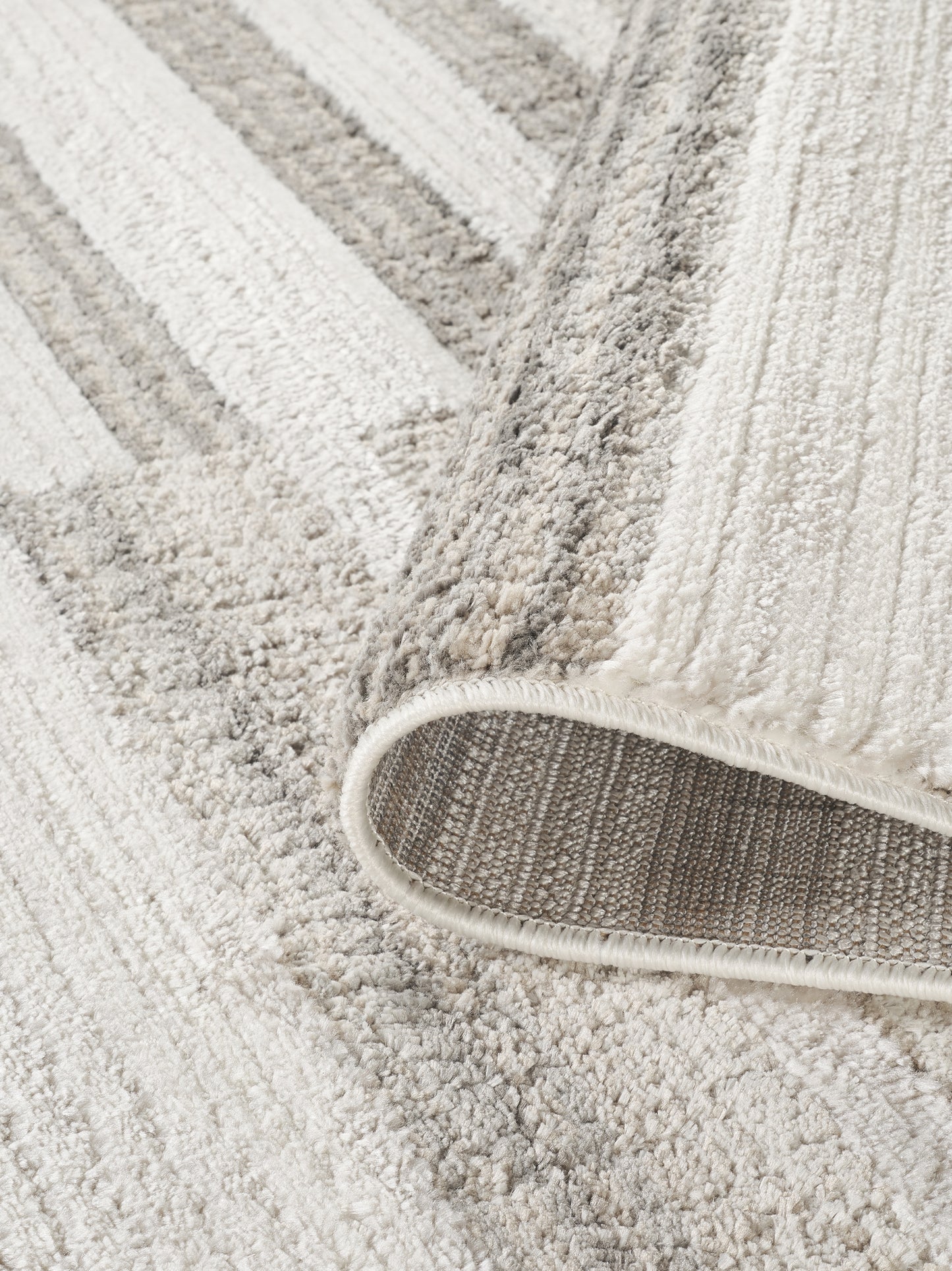 Mabel Patch patterned rug, close-up pile detail