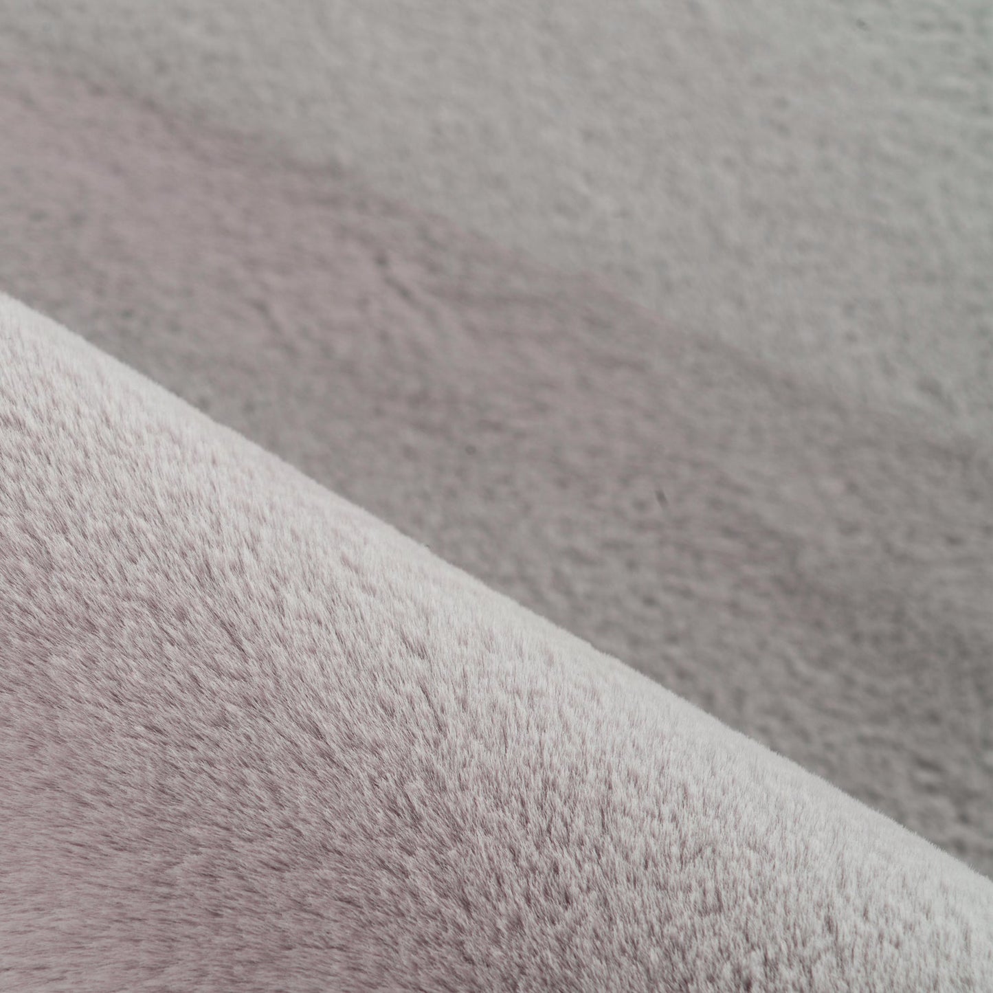 Plushtale Ultra-Soft Fluffy Rug - Anthracite