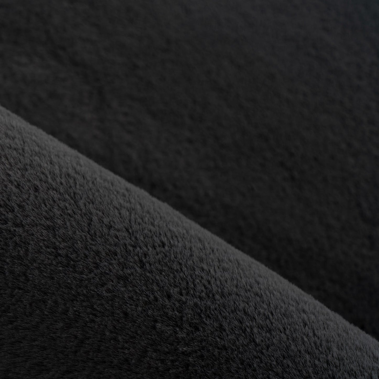 Plushtale Ultra-Soft Fluffy Rug - Anthracite