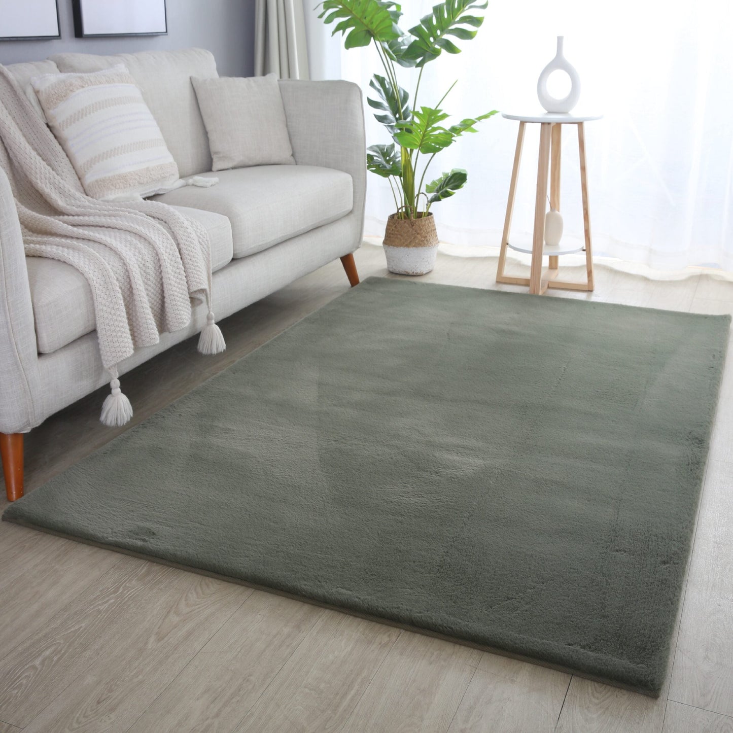 Plushtale Ultra-Soft Fluffy Rug - Anthracite