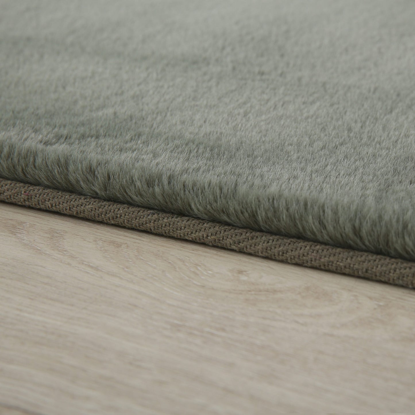 Plushtale Ultra-Soft Fluffy Rug - Anthracite