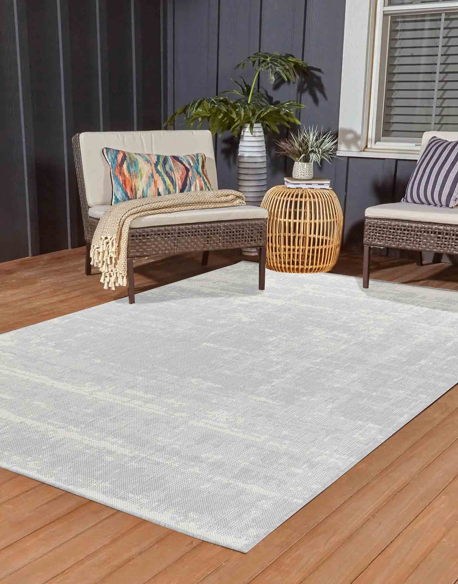 Sky Abstract Outdoor Rug - Silver