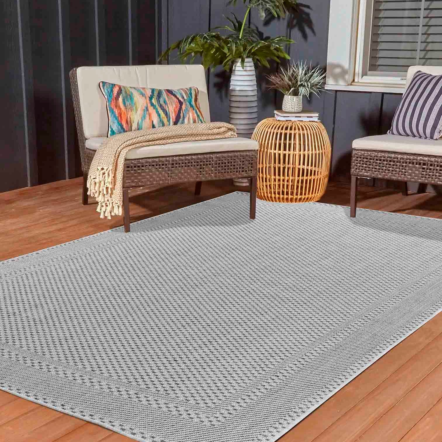 Sky Bordered Outdoor Rug - Dark Grey