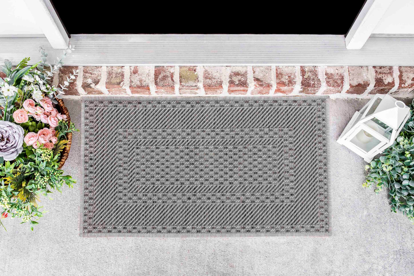 Sky Bordered Outdoor Rug - Dark Grey