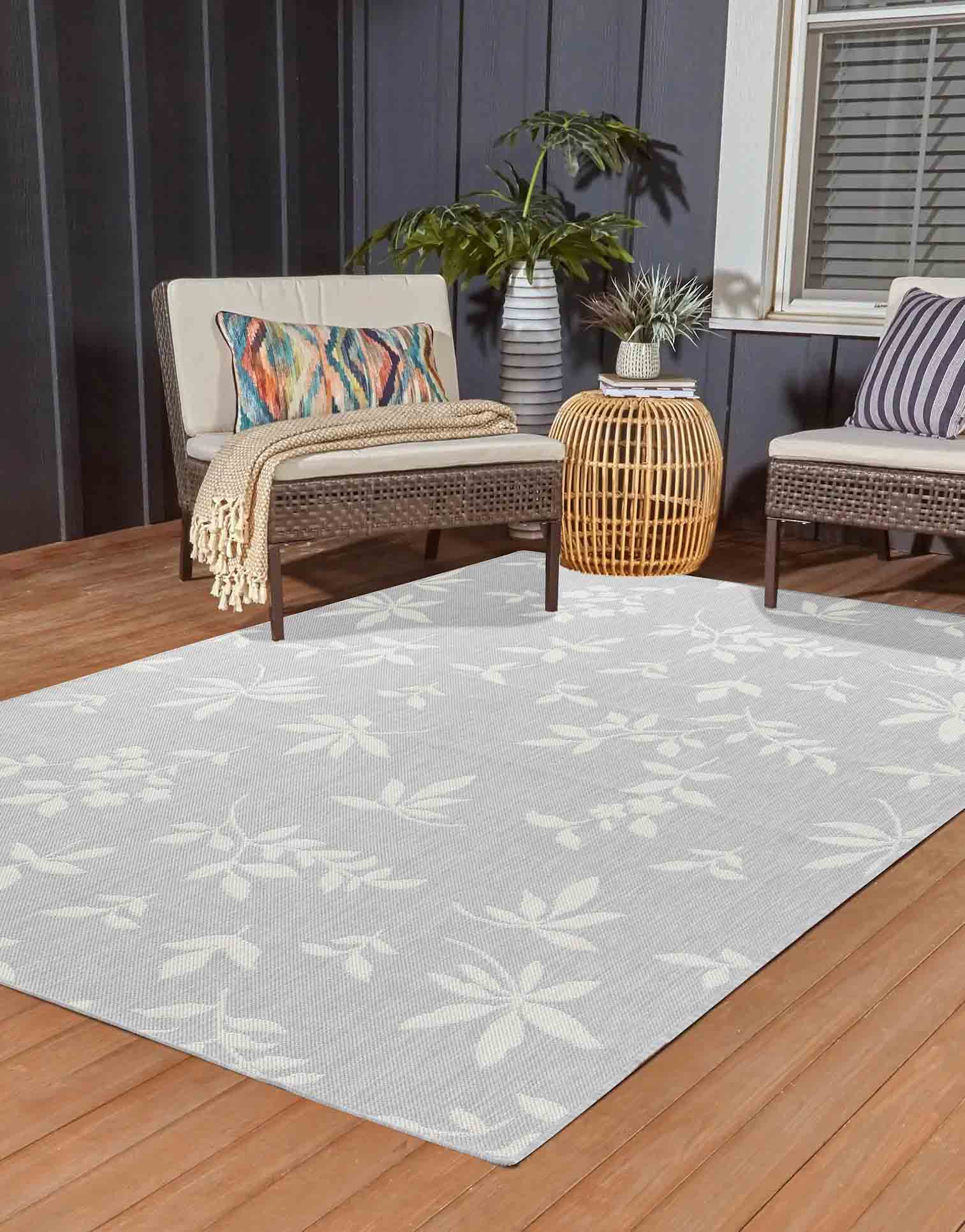 Sky Flower Outdoor Rug - Silver