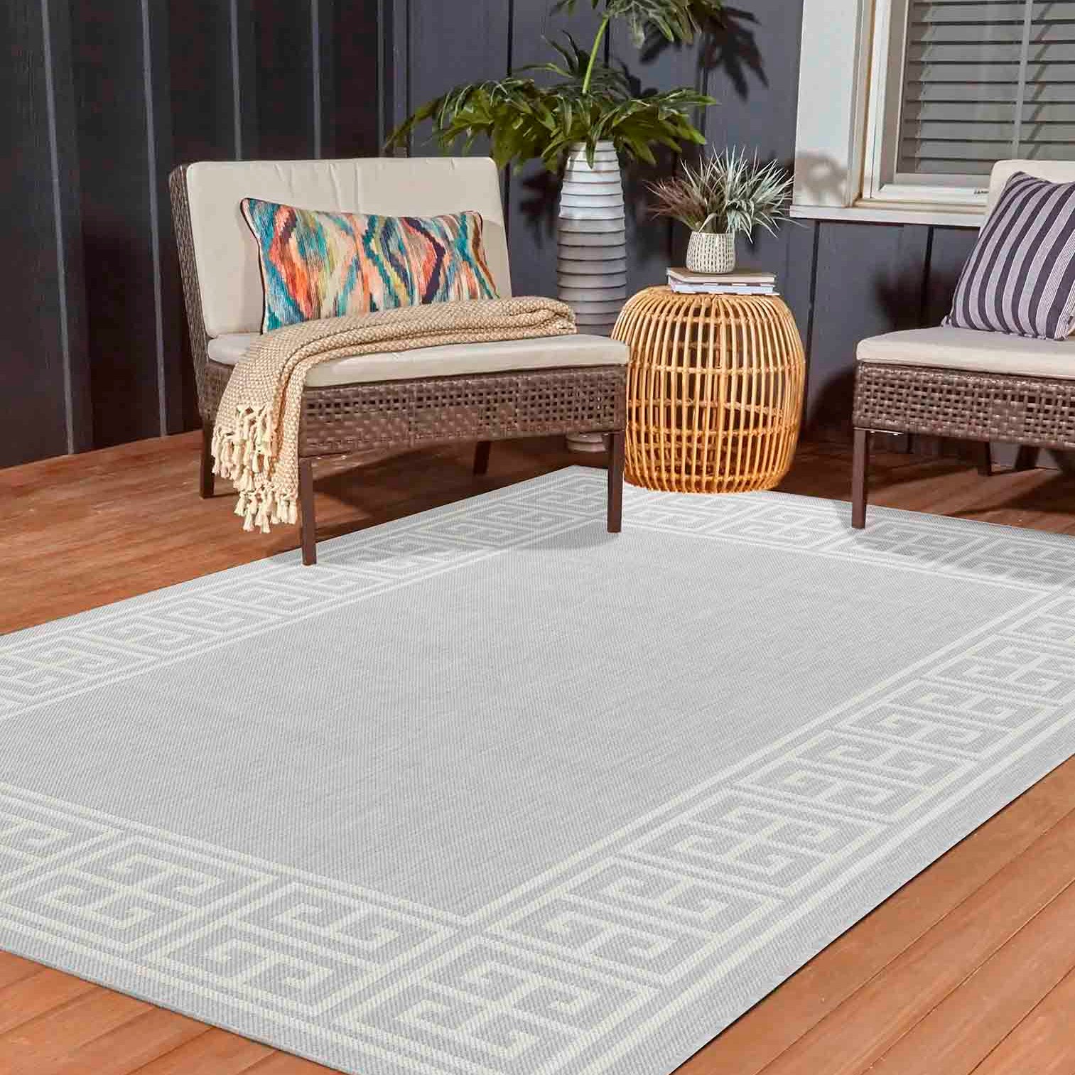 Sky Greek Key Outdoor Rug Silver