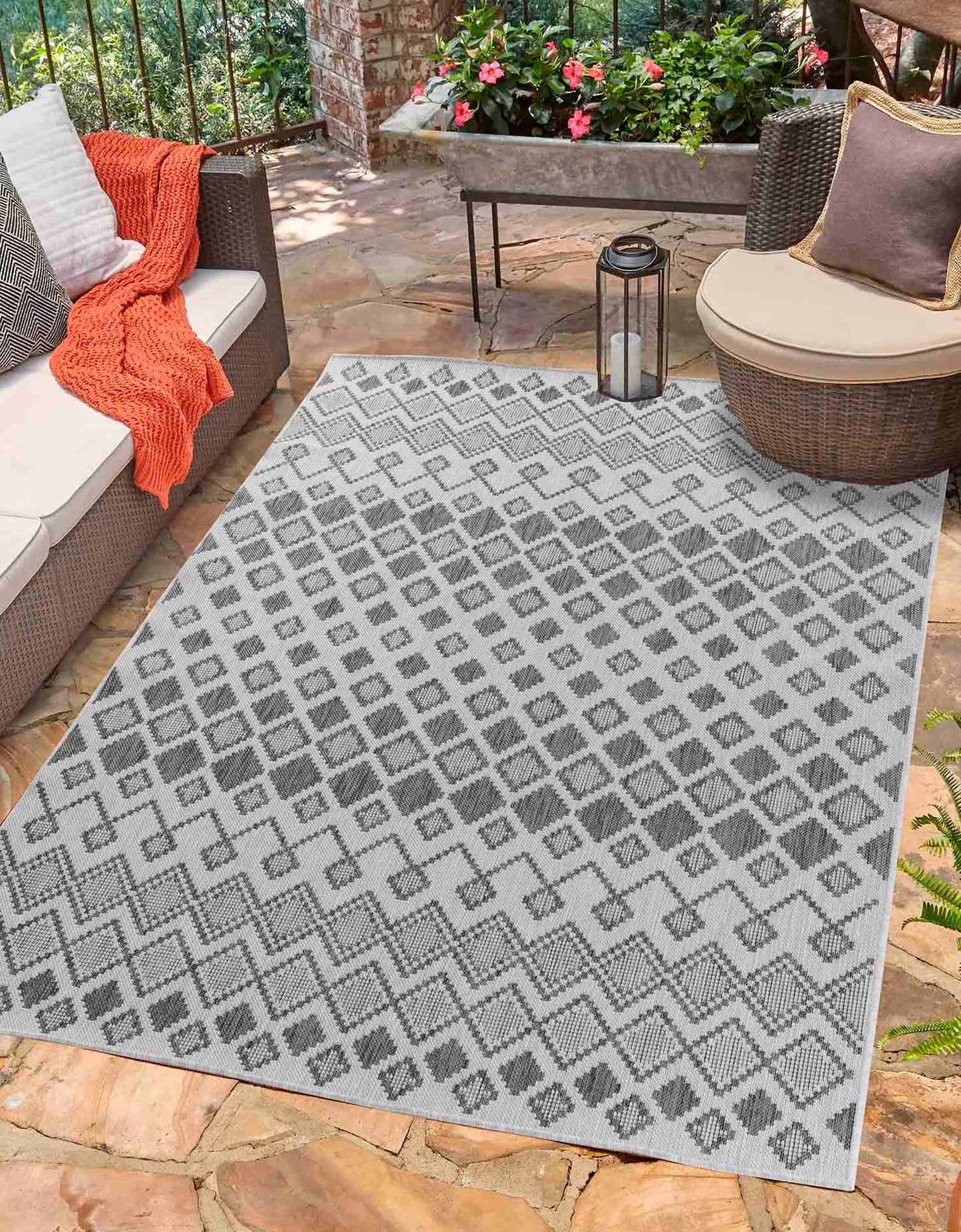 Sky Rhombus Outdoor Rug - Dark Grey