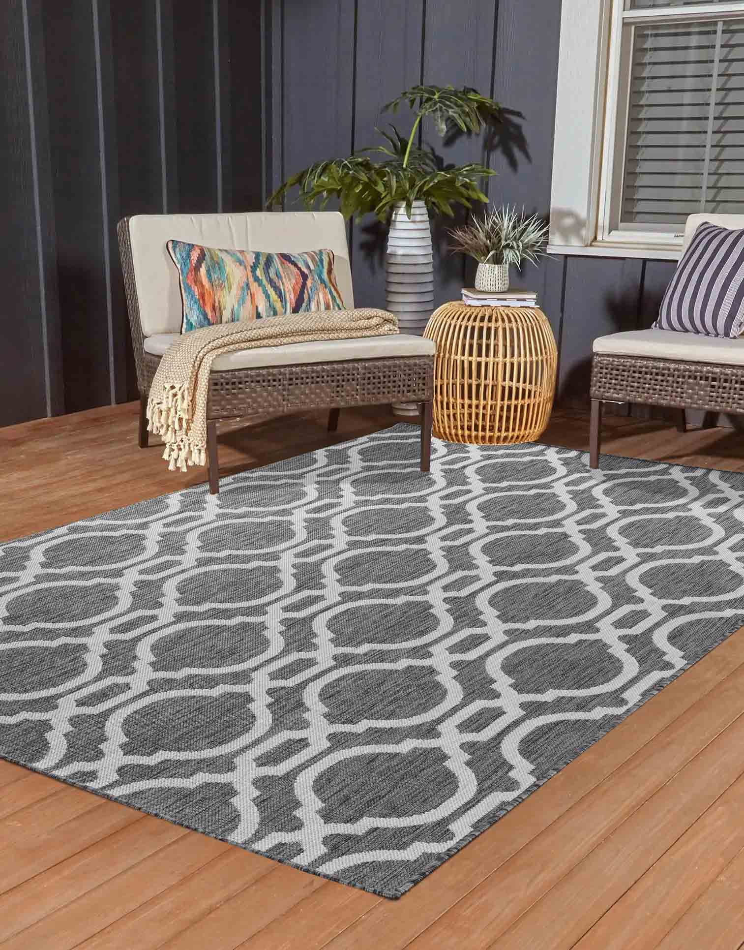 Sky Trellis Outdoor Rug - Dark Grey