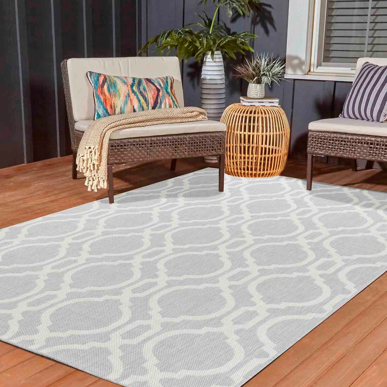 Sky Trellis Outdoor Rug - Silver