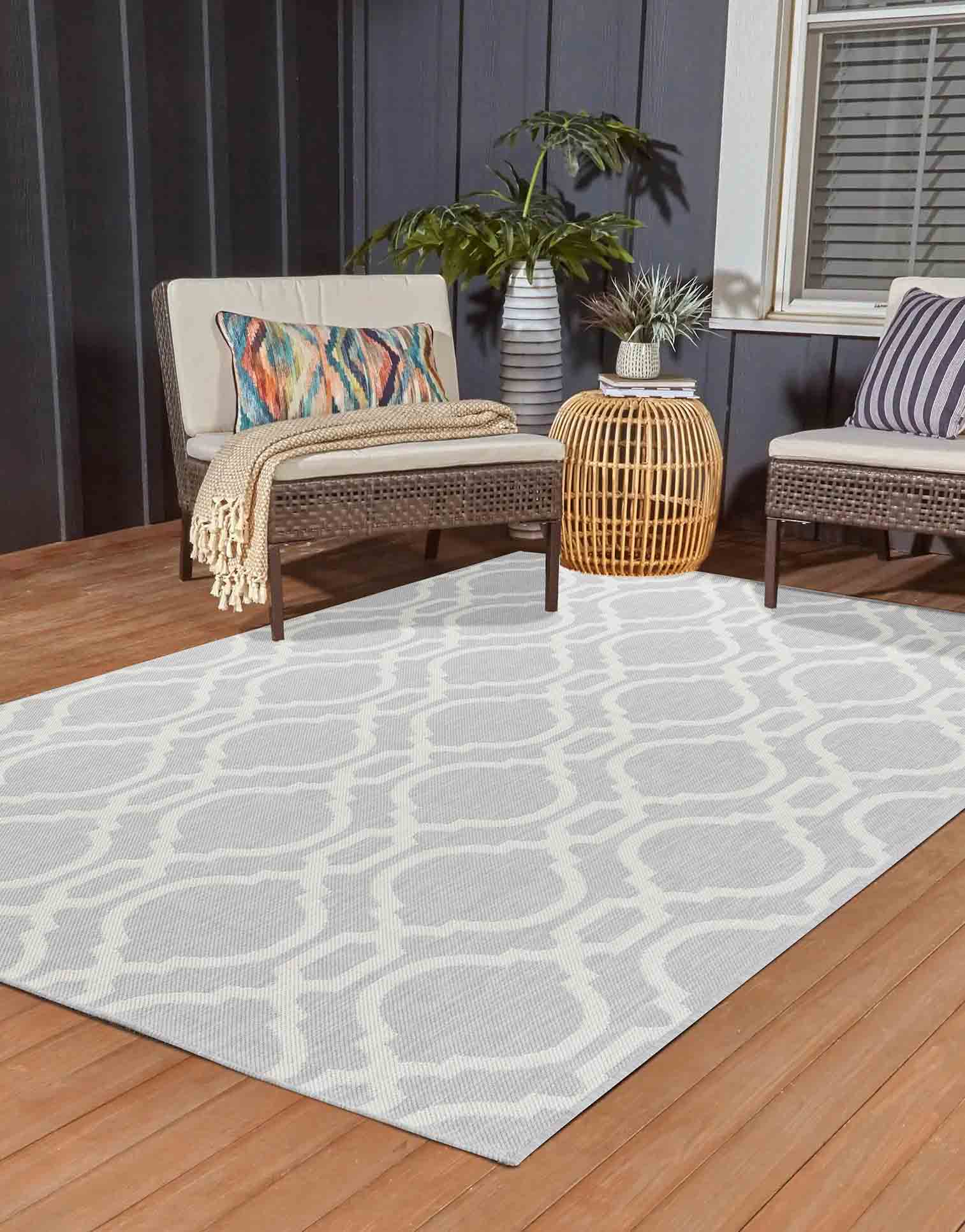 Sky Trellis Outdoor Rug - Silver