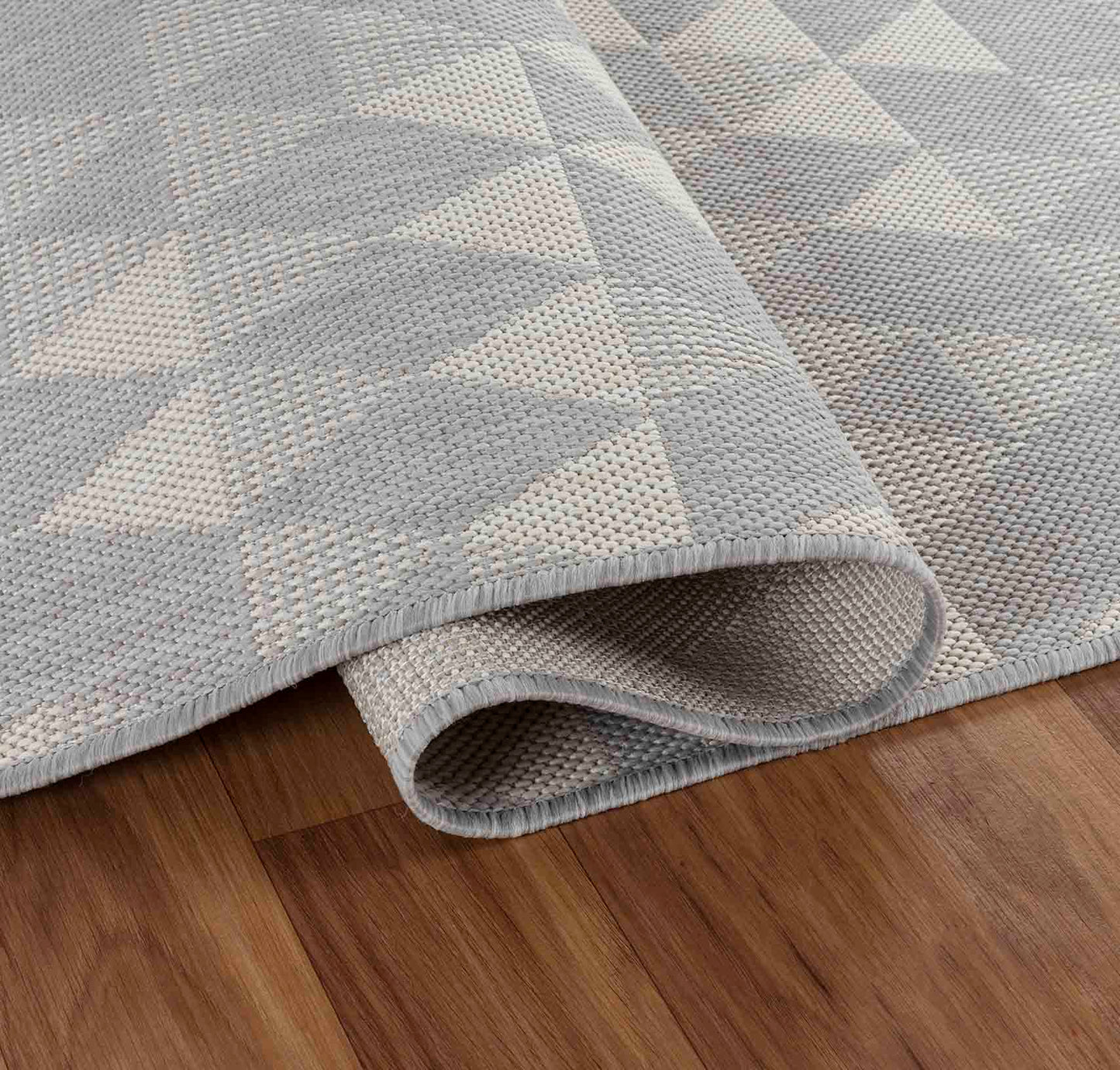 Sky Triangle Outdoor Rug - Silver