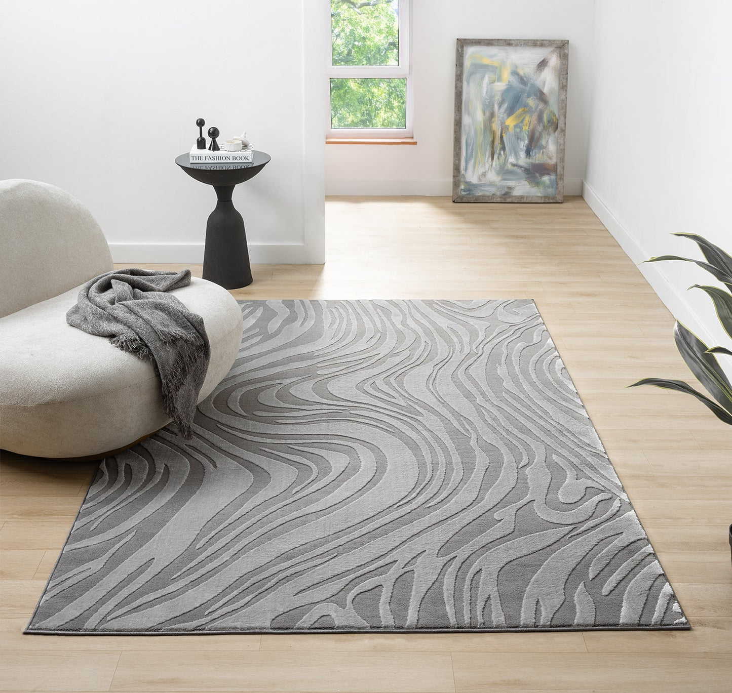Anthracite Vellure Marble textured geometric rug, in a room setting 2
