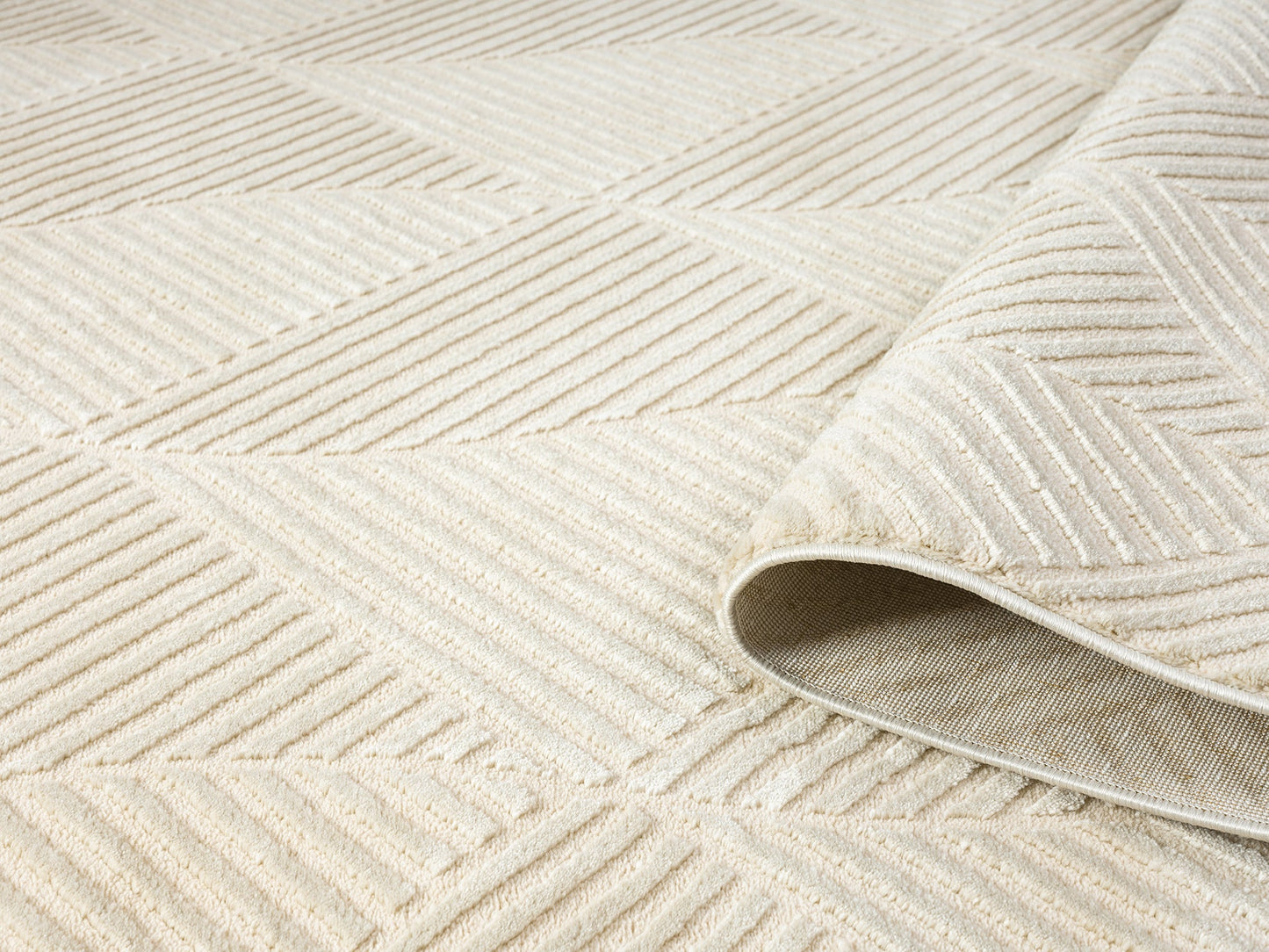 Vellure Textured Geometric Rug - Pyramid Cream